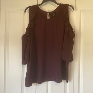 Burgundy cold-shoulder top from Torrid. Size 3.